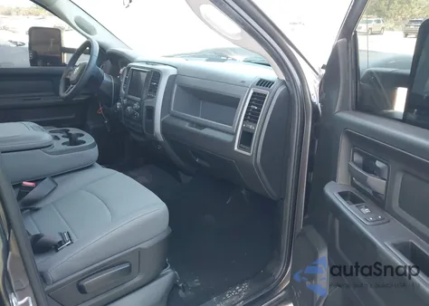 2018 Ram 1500 Express 4X2 5'7 Box z USA, uszkodzony, nr VIN 1C6RR6KT3JS305402